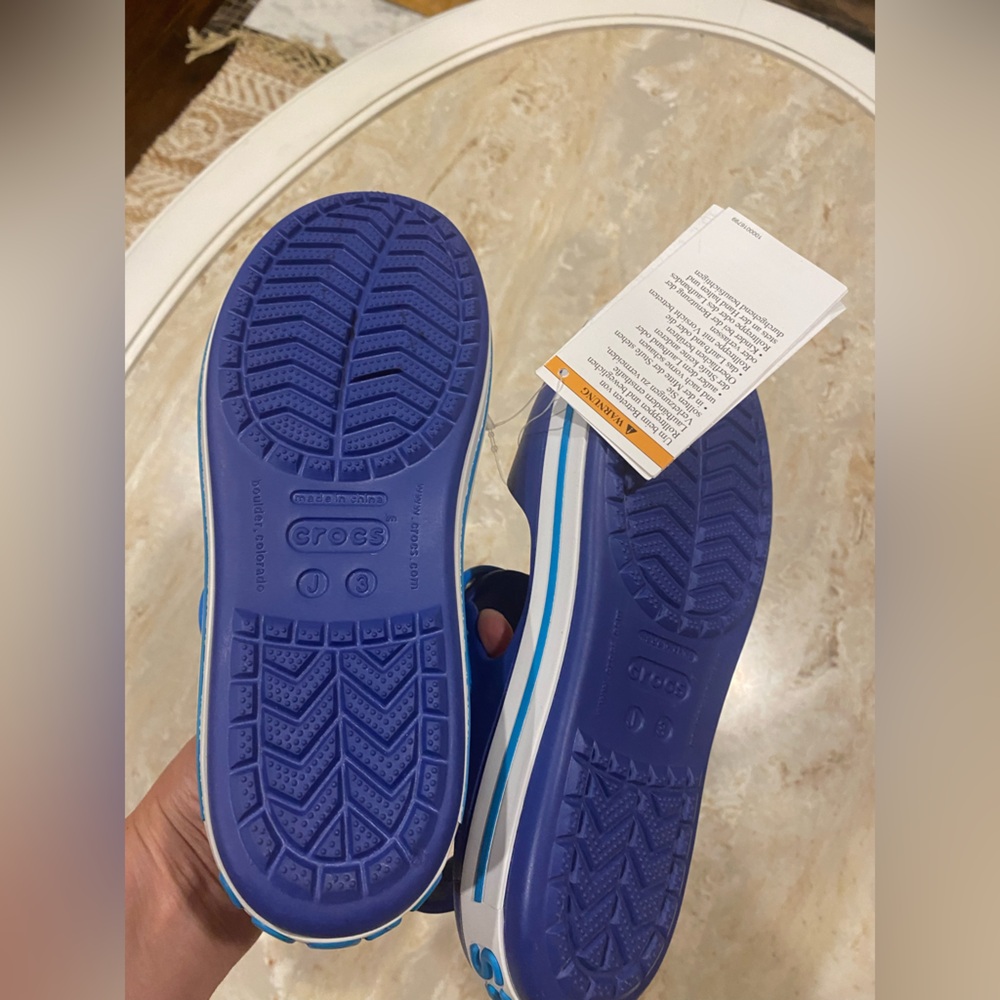 Crocs - Picture 3 of 4
